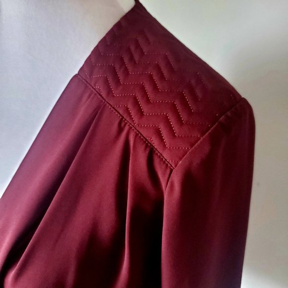 LADY DUTCH Crimson Red Drapey Crossover Blouse Long Sleeves Shoulder Detailing - Picture 4 of 8
